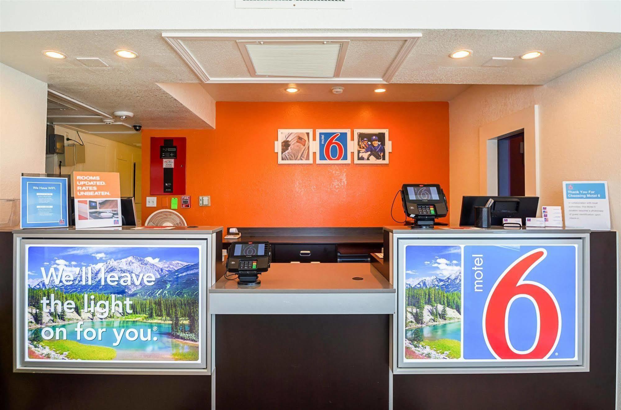 Motel 6-Pueblo, Co - I-25 Zewnętrze zdjęcie