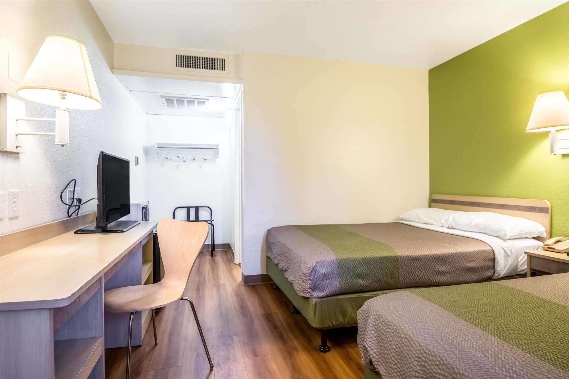 Motel 6-Pueblo, Co - I-25 Zewnętrze zdjęcie