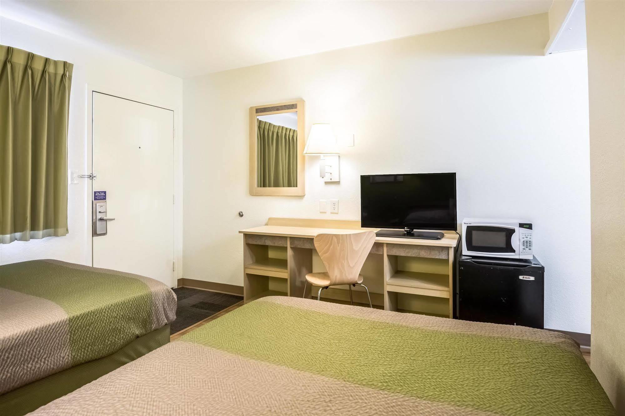 Motel 6-Pueblo, Co - I-25 Zewnętrze zdjęcie